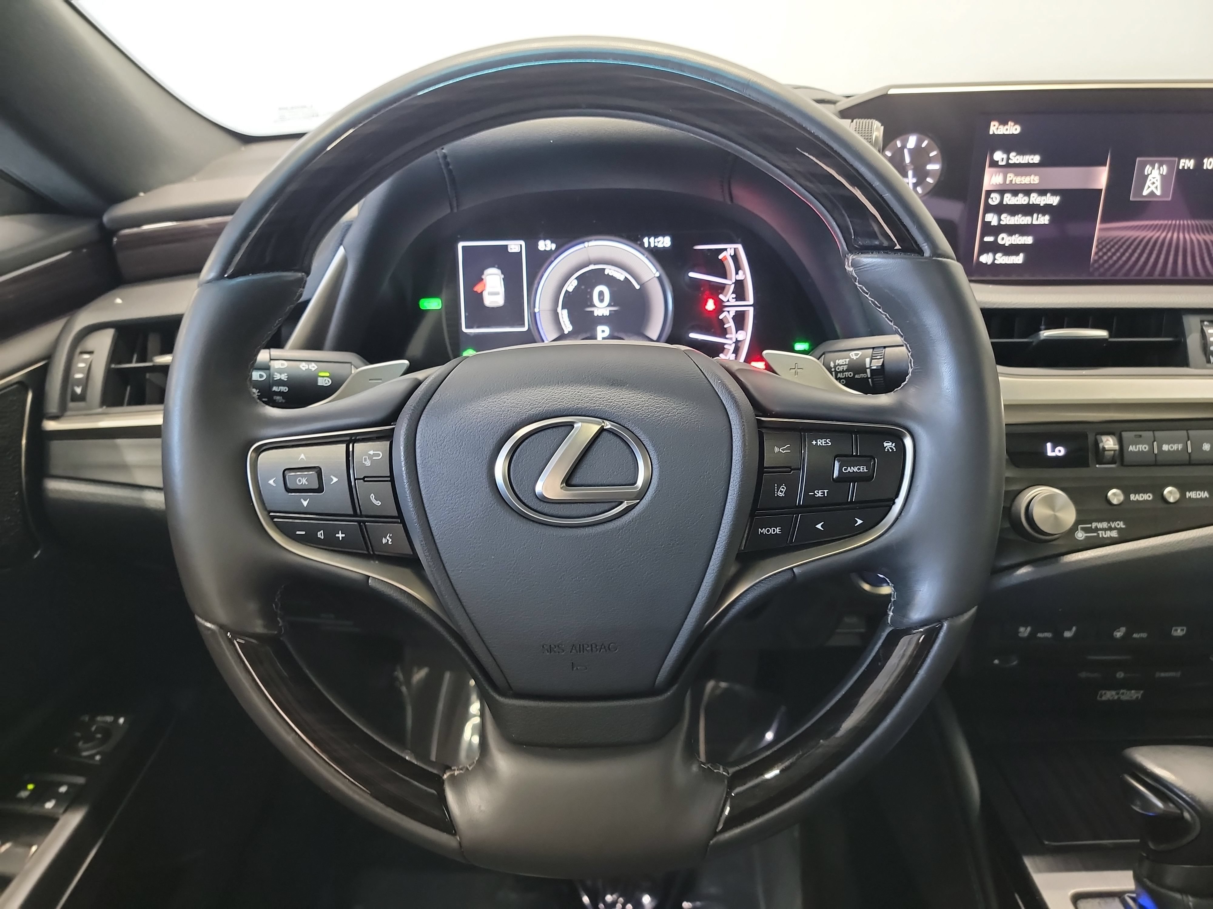 Used 2021 Lexus ES 300h w/ Accessory Package 2 FWD image 17