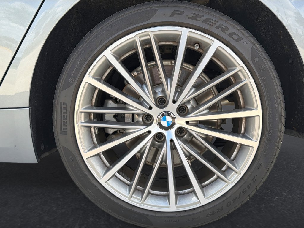 Used 2020 BMW 530i RWD image 31