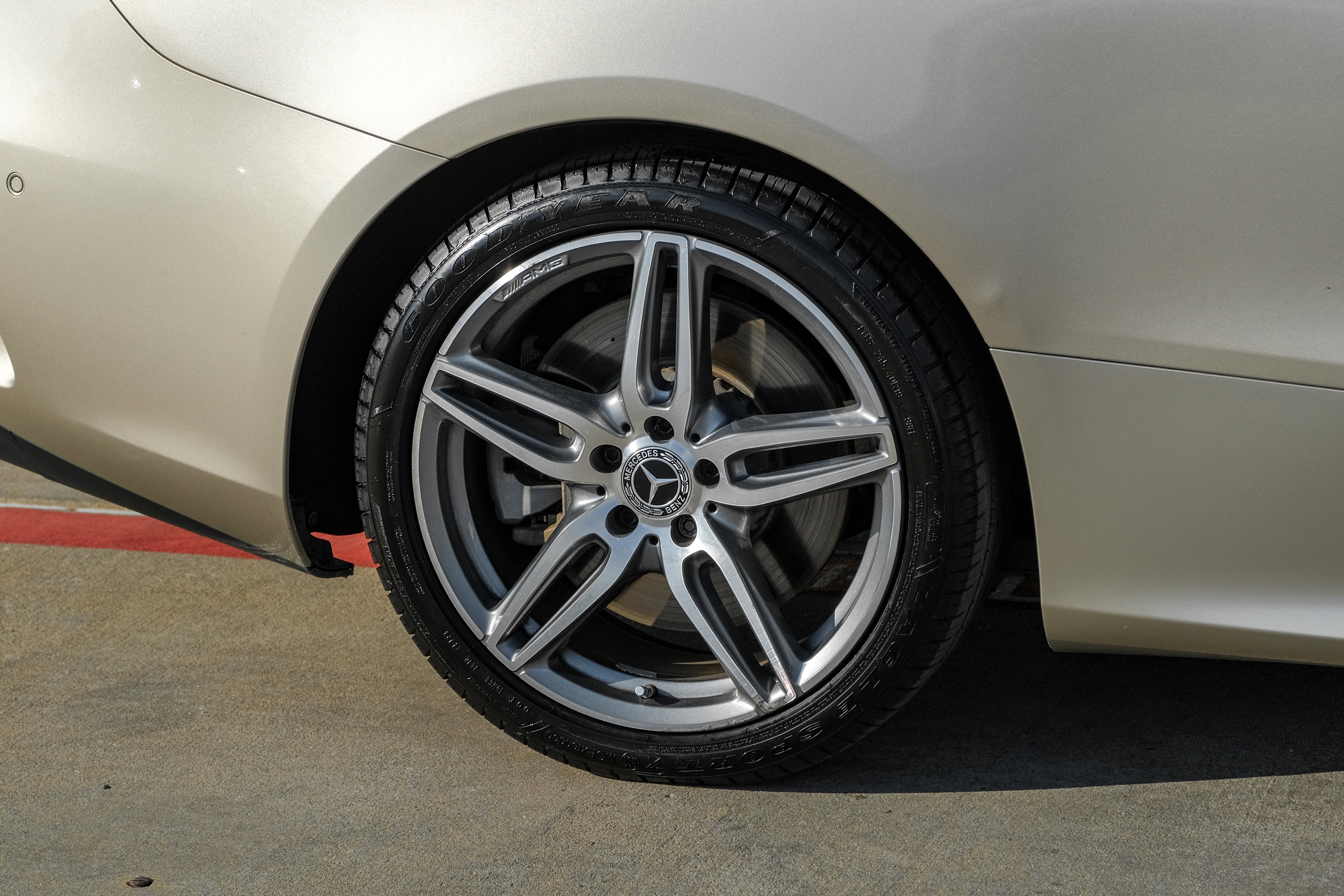 Used 2019 Mercedes-Benz E 450 Coupe w/ AMG Line Package image 43