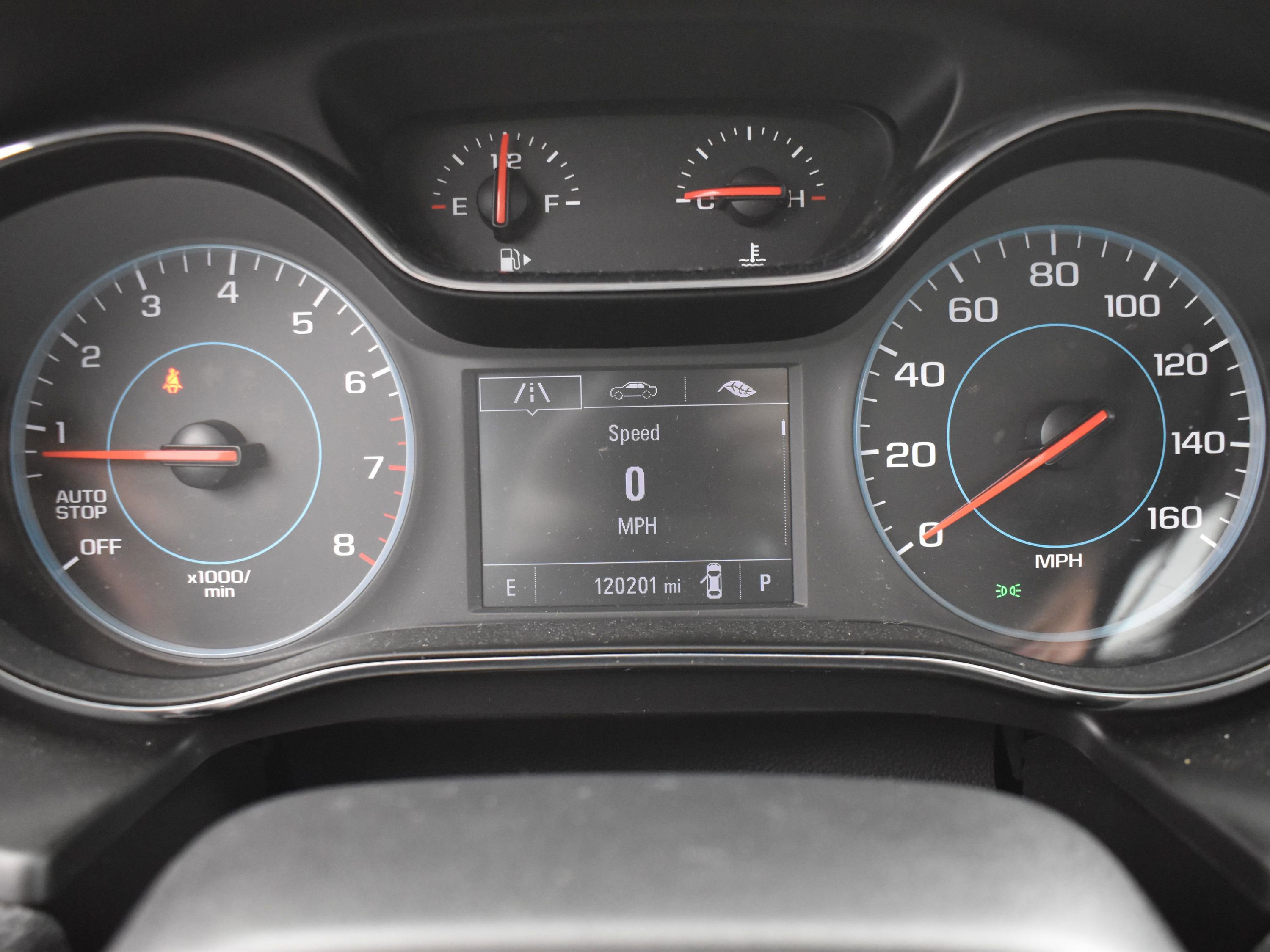 Used 2017 Chevrolet Cruze LT image 14