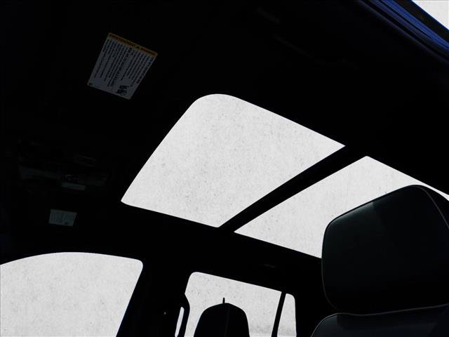 New 2026 Chevrolet Tahoe Premier w/ Sun And Tow Package AWD/4WD image 16