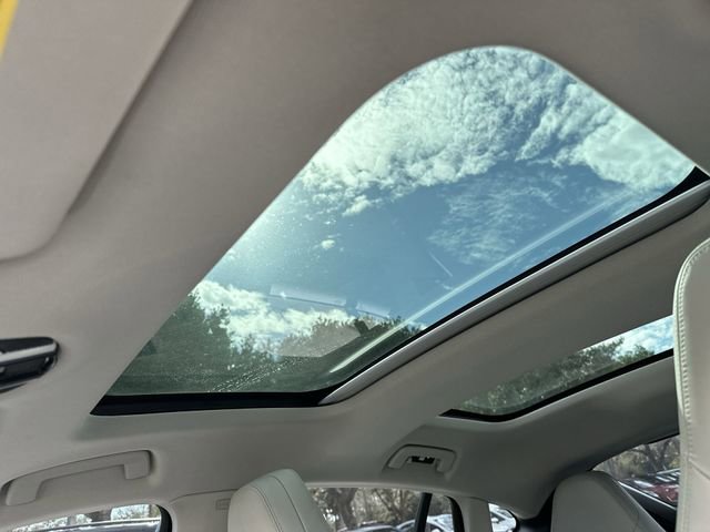 Used 2022 Porsche Panamera 4S image 16