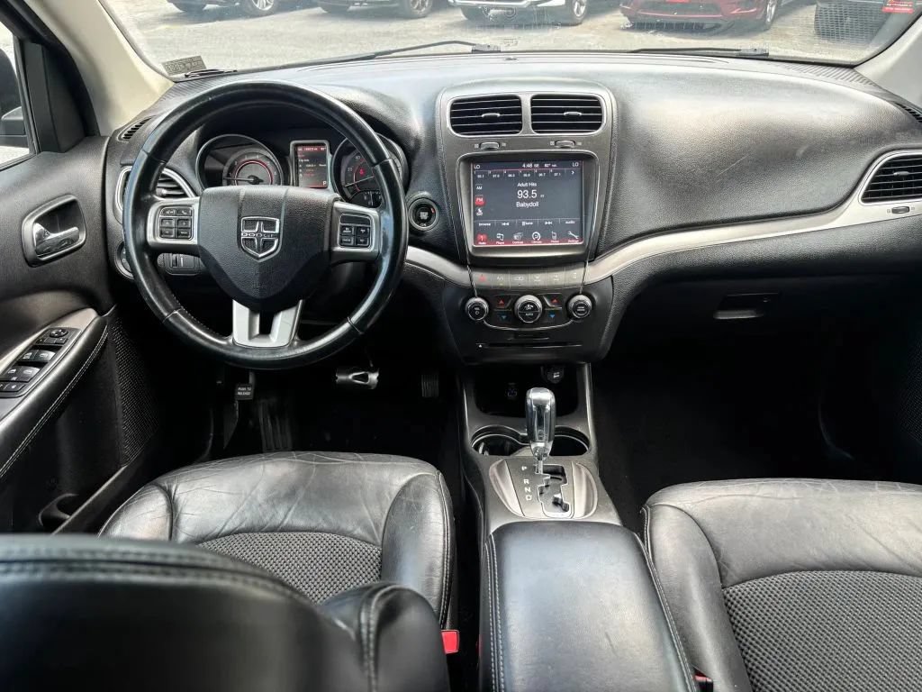 Used 2019 Dodge Journey Crossroad FWD image 18