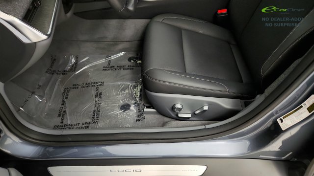 Used 2025 Lucid Air Pure RWD image 47