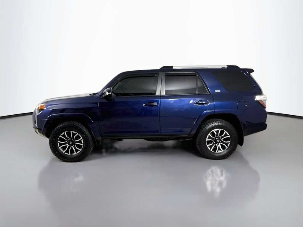 Certified 2019 Toyota 4Runner SR5 Premium AWD/4WD image 4