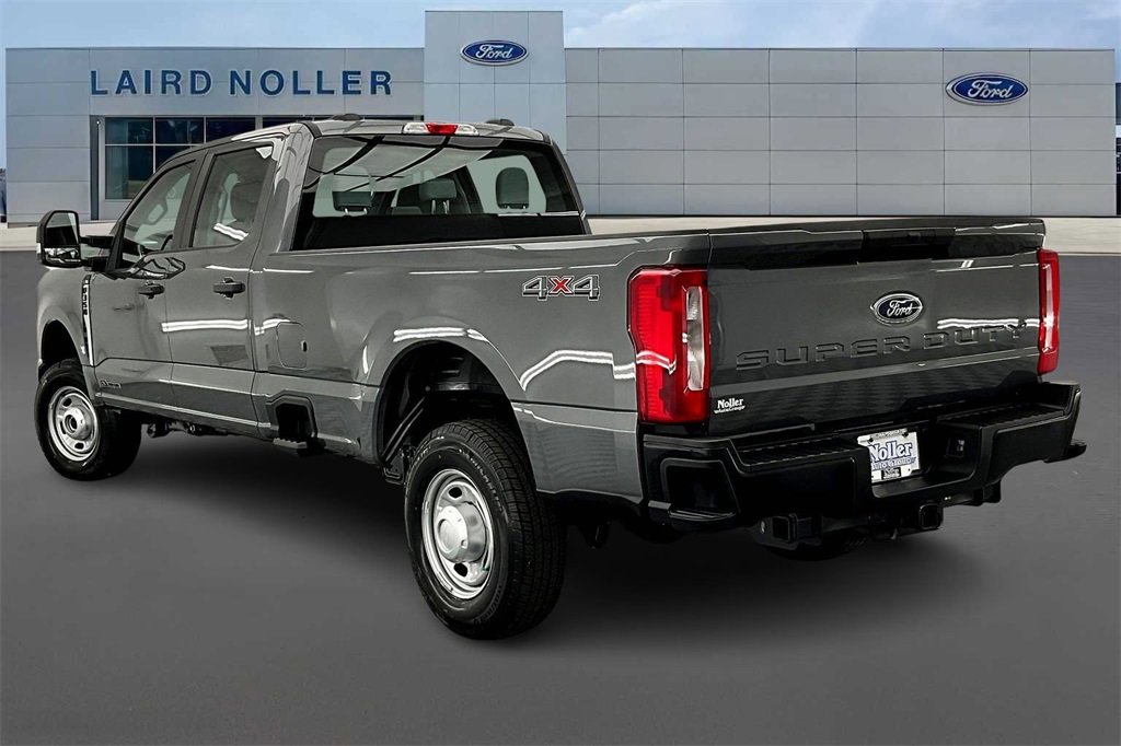 New 2026 Ford F350 XL image 3