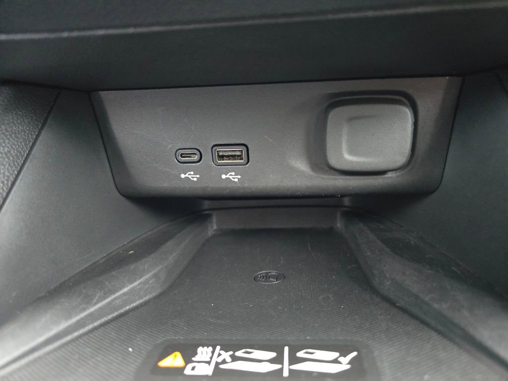 Used 2024 Buick Envista Sport Touring w/ Experience Buick Package image 28
