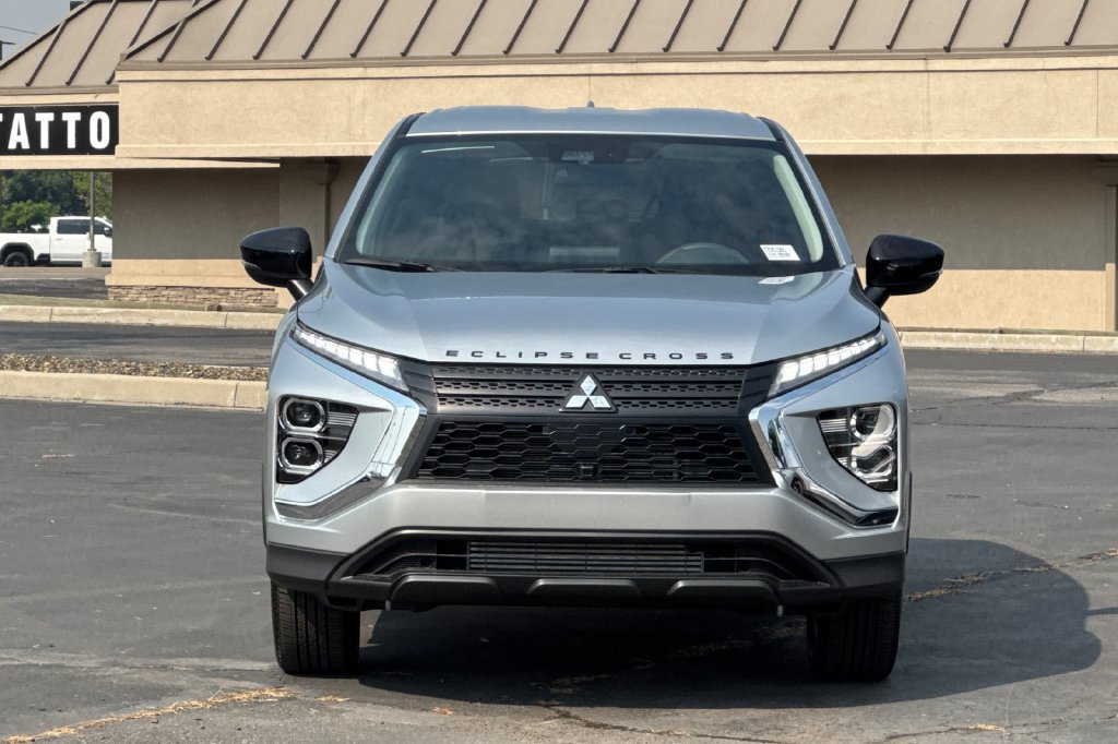 New 2026 Mitsubishi Eclipse Cross LE AWD/4WD image 12