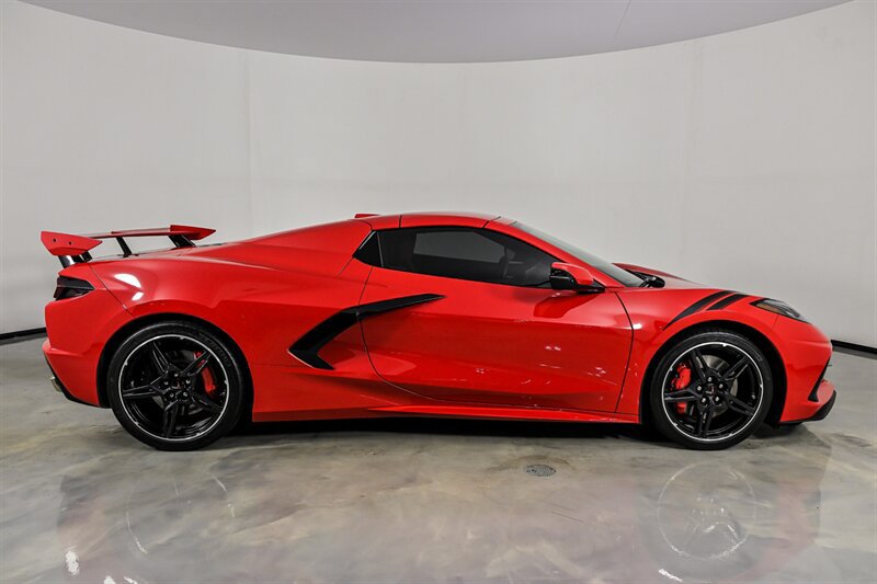 Used 2023 Chevrolet Corvette Stingray Convertible w/ Z51 Performance Package RWD image 11