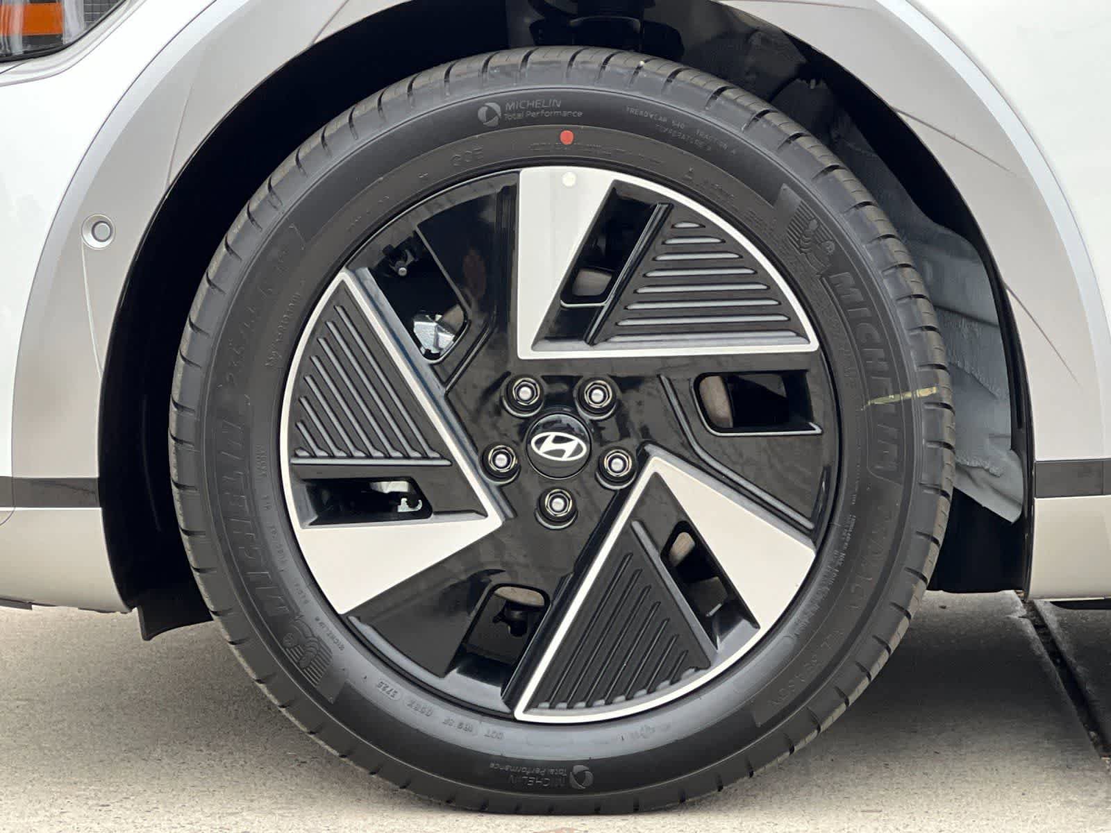 New 2026 Hyundai Ioniq 5 Limited RWD image 10