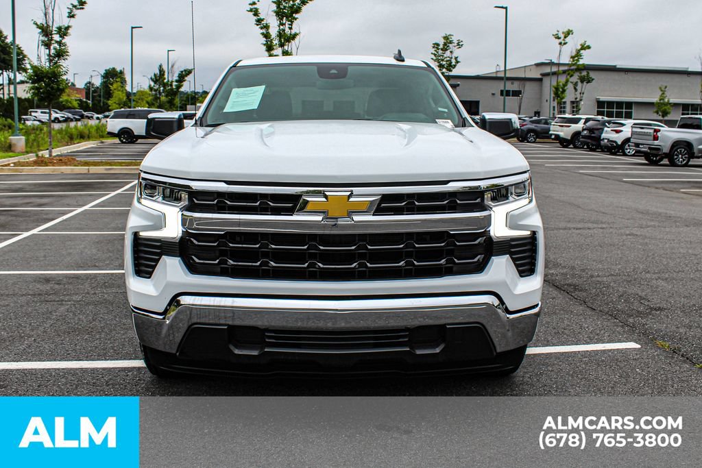 Used 2025 Chevrolet Silverado 1500 LT RWD image 9