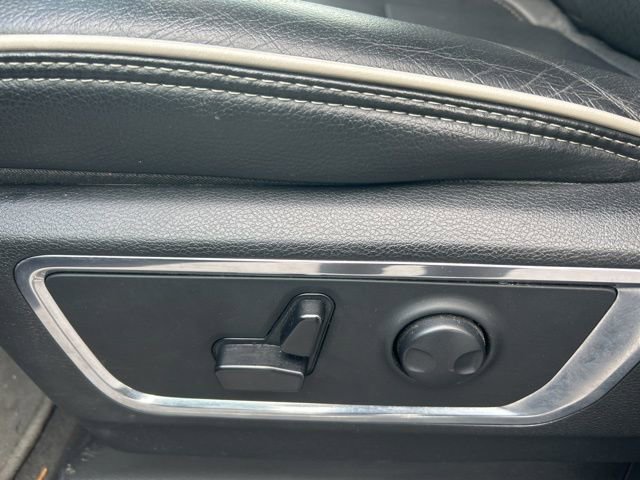 Used 2025 RAM 1500 Laramie image 13