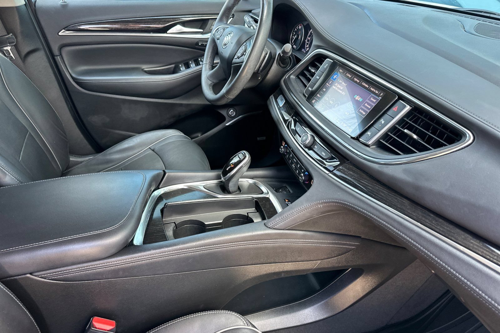 Used 2020 Buick Enclave Avenir w/ Avenir Technology Package AWD/4WD image 20