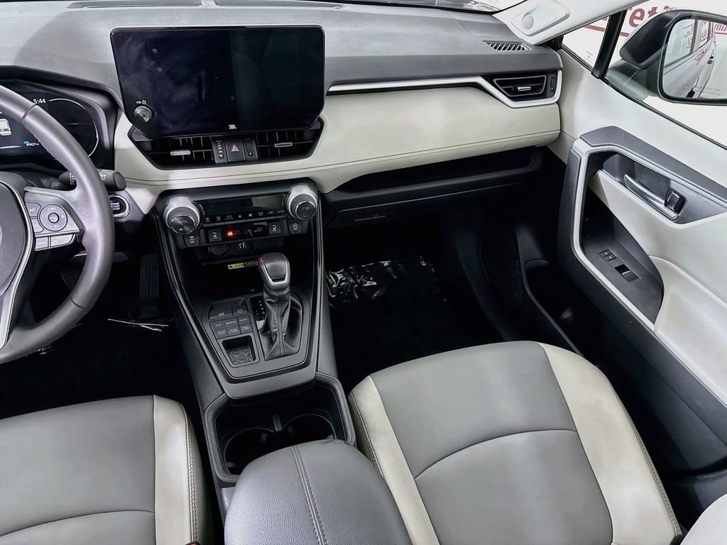 Certified 2023 Toyota RAV4 XLE Premium AWD/4WD image 28