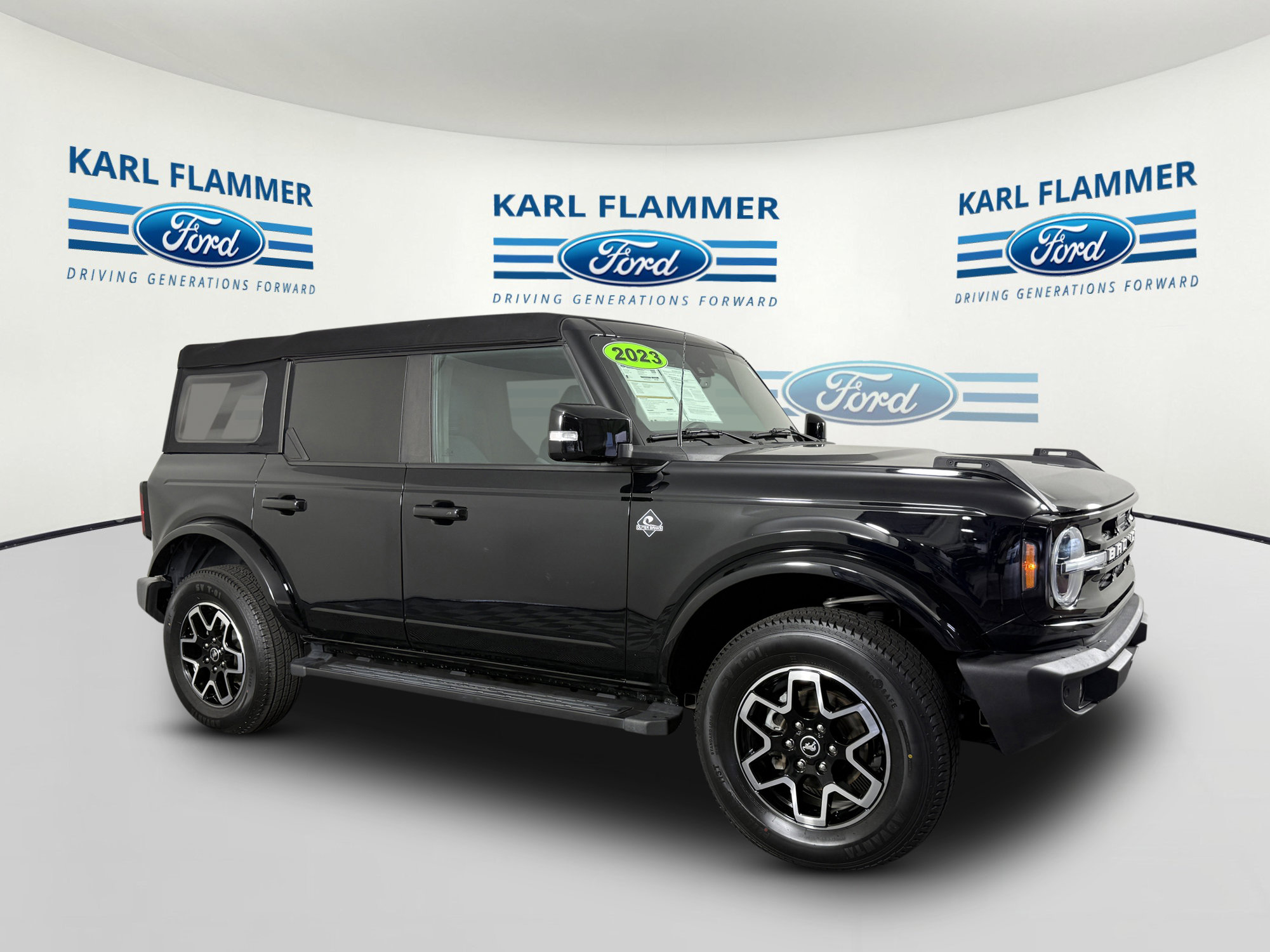 Certified 2023 Ford Bronco Outer Banks AWD/4WD video 1