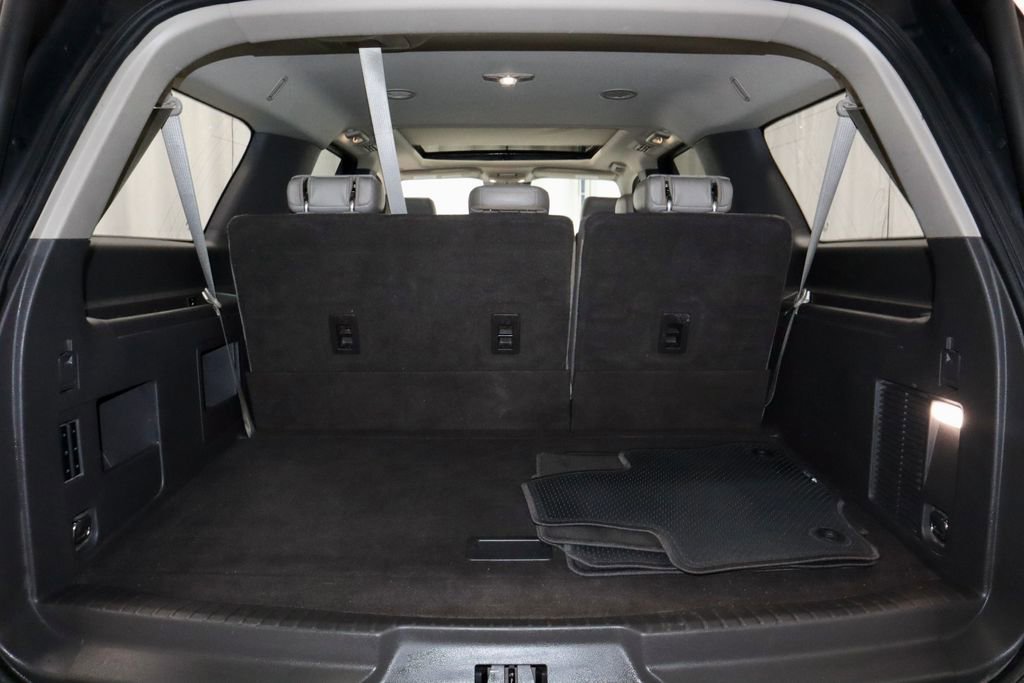 Used 2020 Ford Expedition Max XLT w/ Equipment Group 202A AWD/4WD image 15