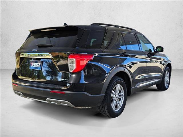 Used 2023 Ford Explorer XLT w/ Equipment Group 202A AWD/4WD image 5