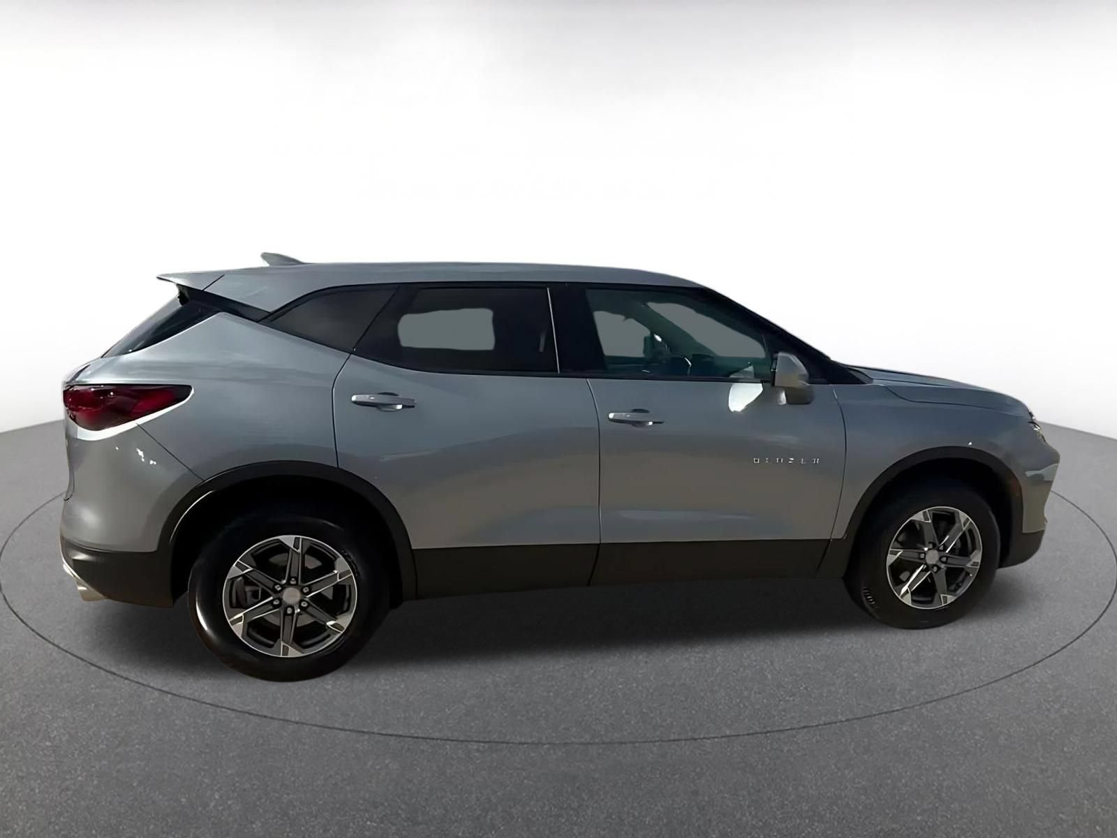 Used 2026 Chevrolet Blazer LT FWD image 14
