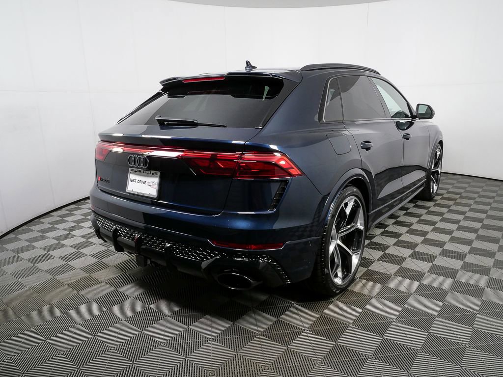 New 2026 Audi RS Q8 performance image 3