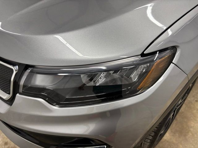 Used 2022 Jeep Compass Limited image 8