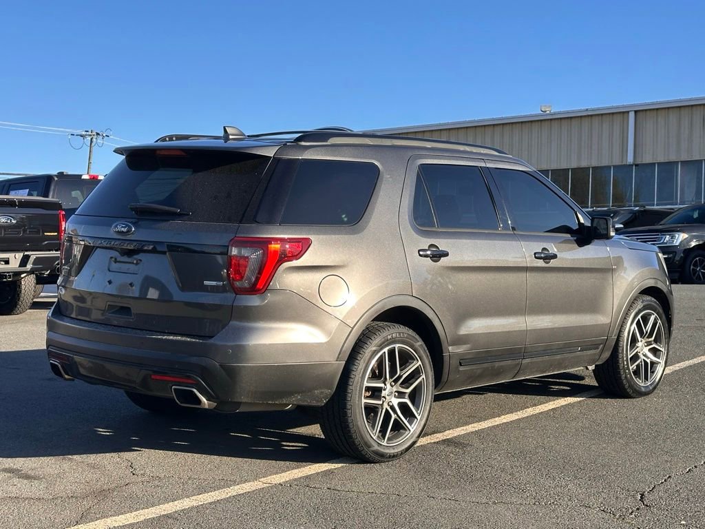 Used 2016 Ford Explorer Sport w/ Equipment Group 401A AWD/4WD image 8