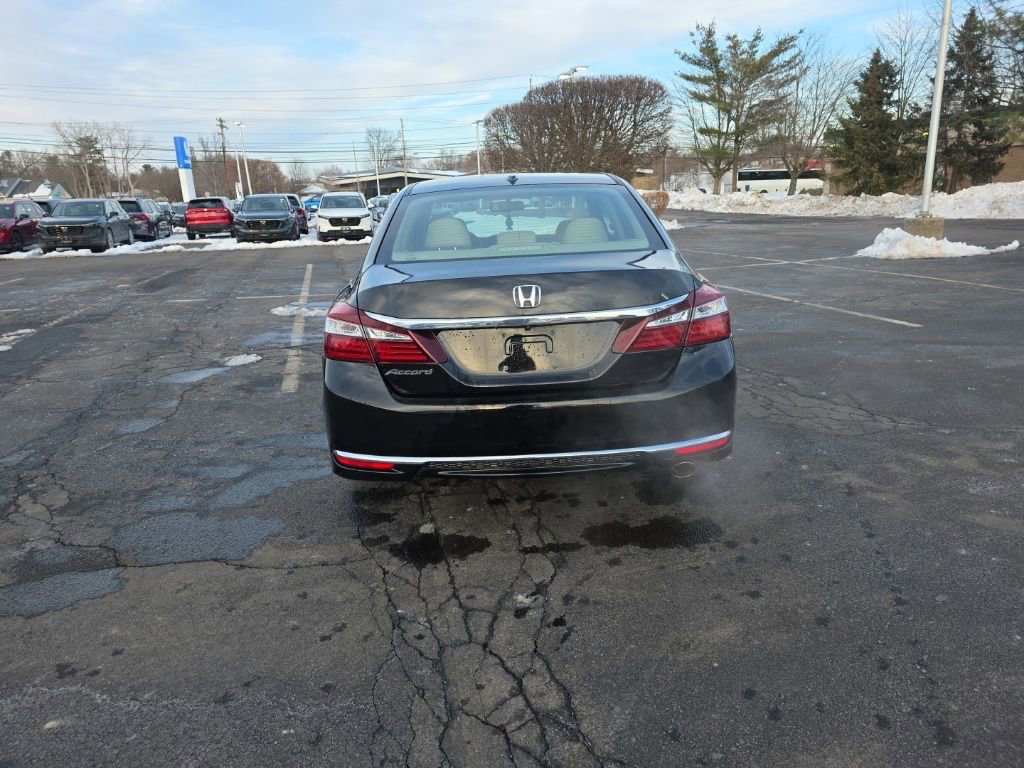 Used 2017 Honda Accord EX-L image 6