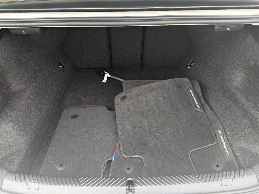 Used 2025 BMW M5 Base w/ Carbon Package image 5