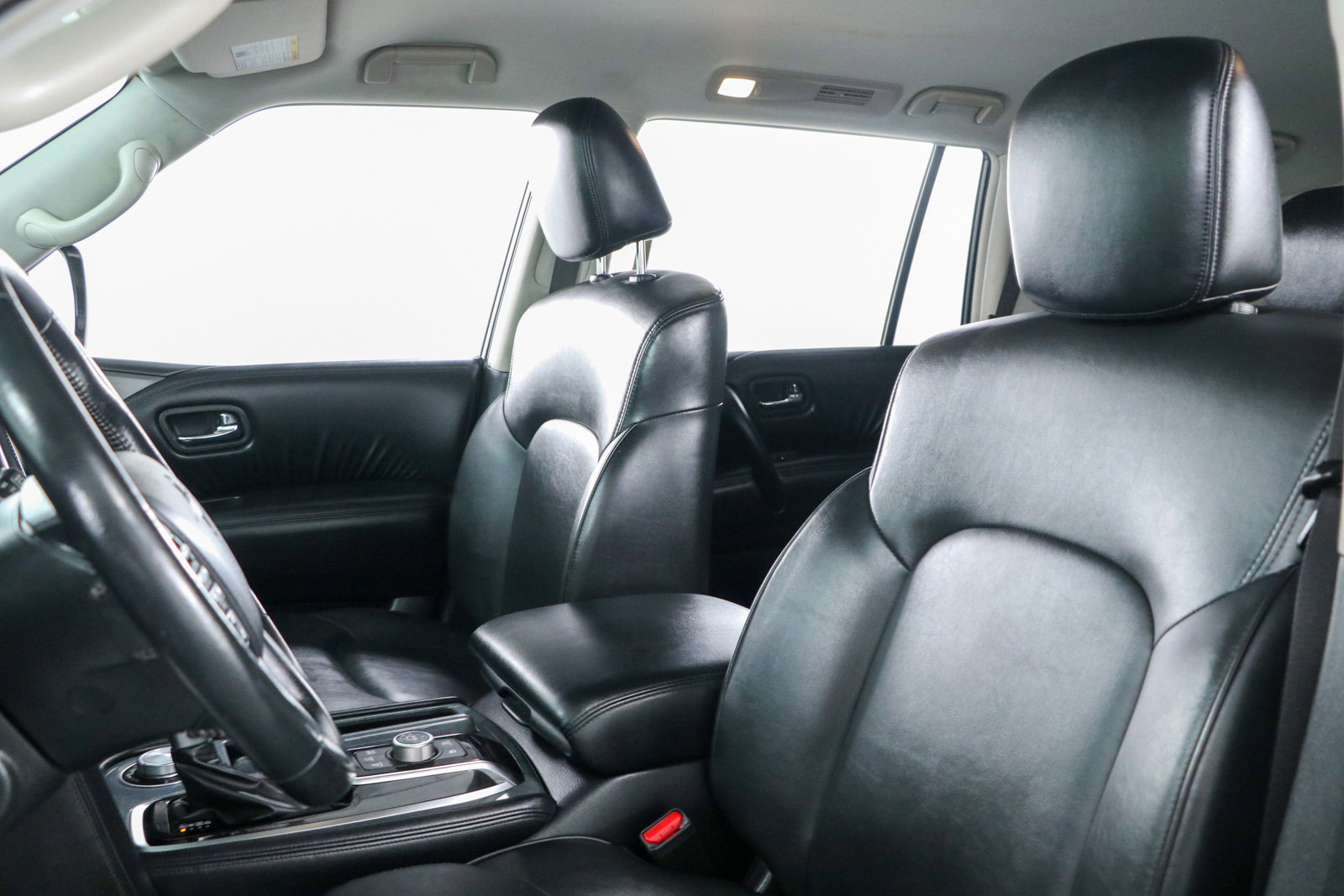 Used 2021 Nissan Armada SV image 24