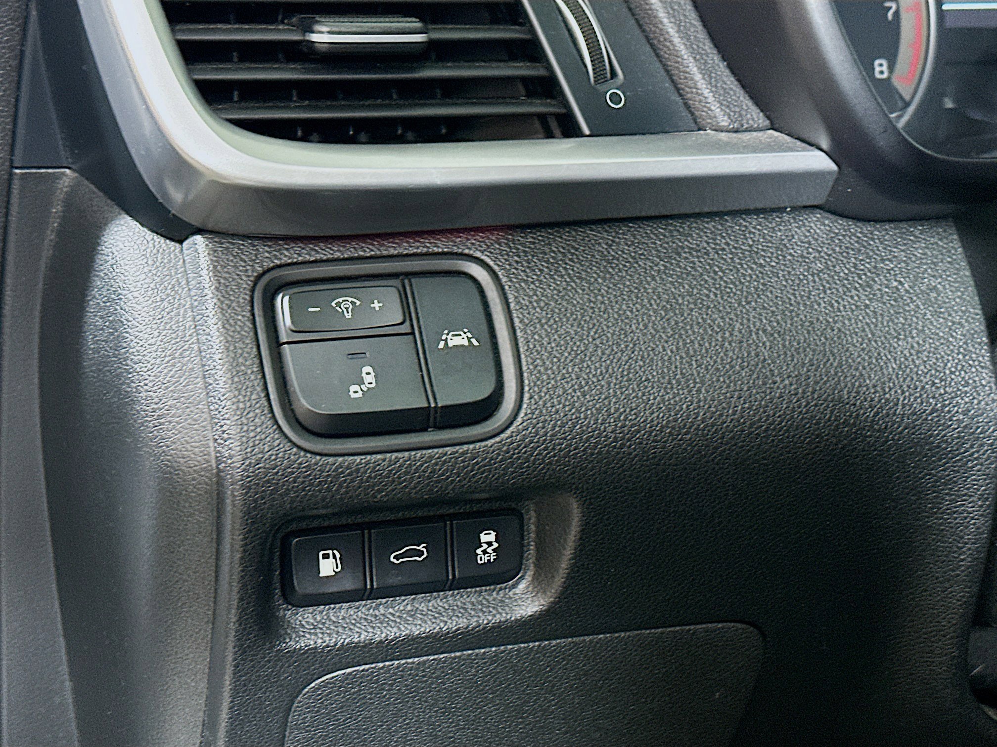 Used 2019 Kia Optima SX FWD image 10