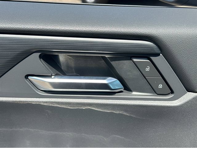 New 2025 GMC Acadia Elevation image 33