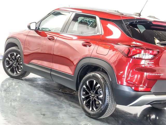Used 2023 Chevrolet TrailBlazer LT w/ Convenience Package FWD image 11