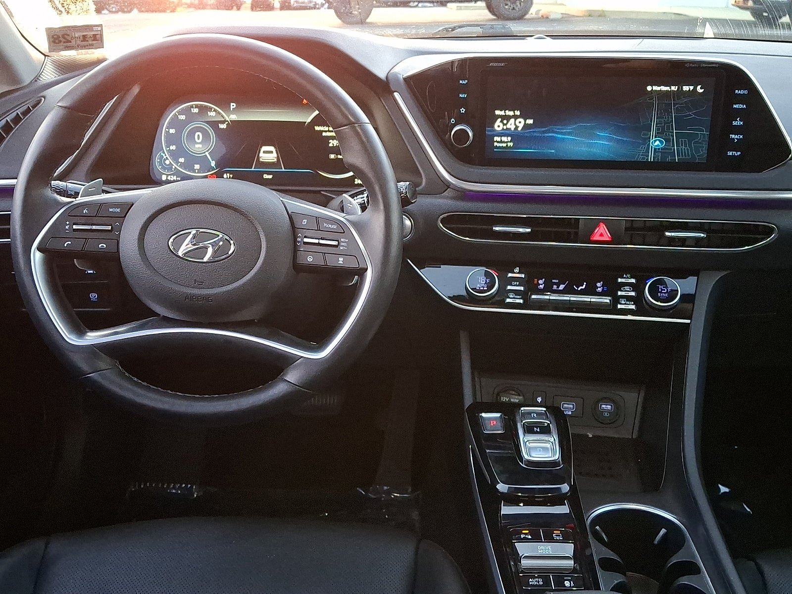 Used 2023 Hyundai Sonata Limited w/ Preferred Accessory Package FWD image 12