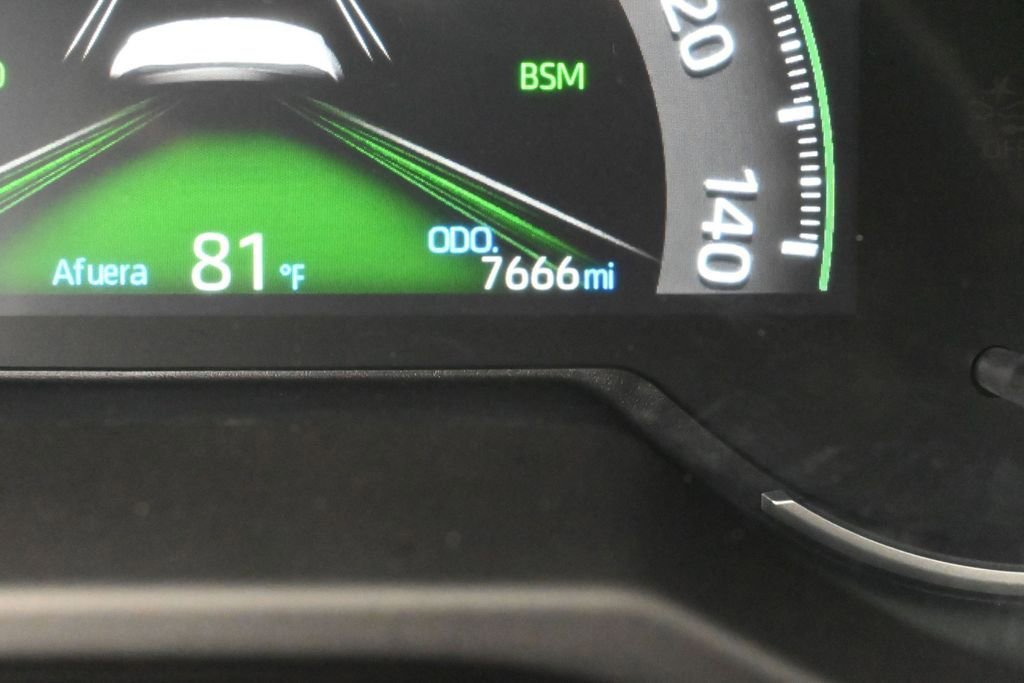 Used 2025 Toyota RAV4 XLE w/ Convenience Package FWD image 26