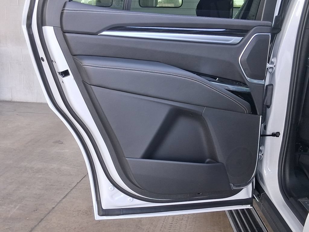 New 2026 Cadillac Escalade Sport w/ Touring Package AWD/4WD image 24