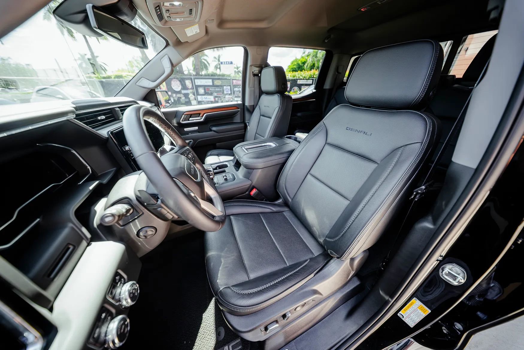 Used 2022 GMC Sierra 1500 Denali image 19