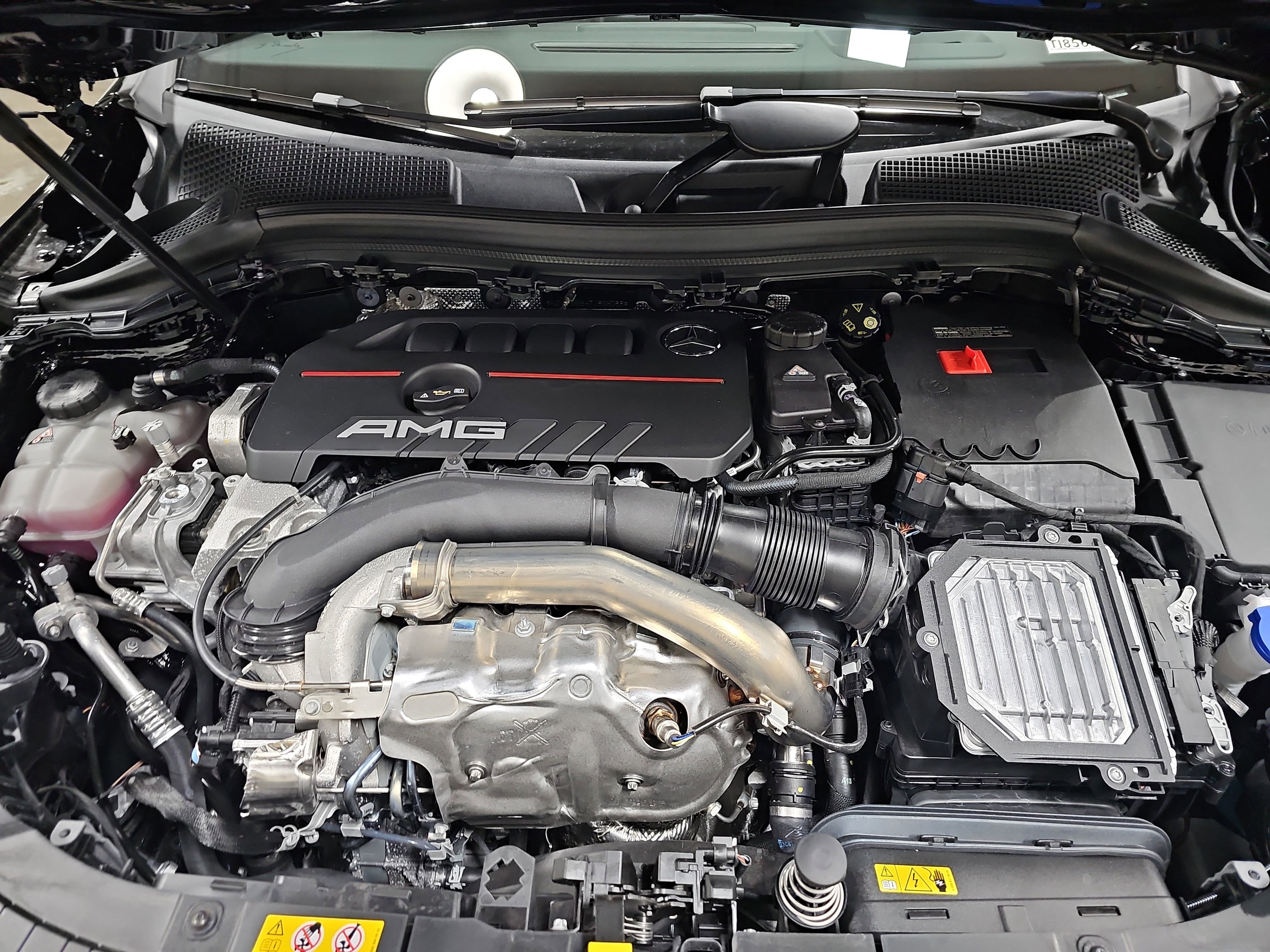 New 2026 Mercedes-Benz GLA 35 AMG 4MATIC image 32