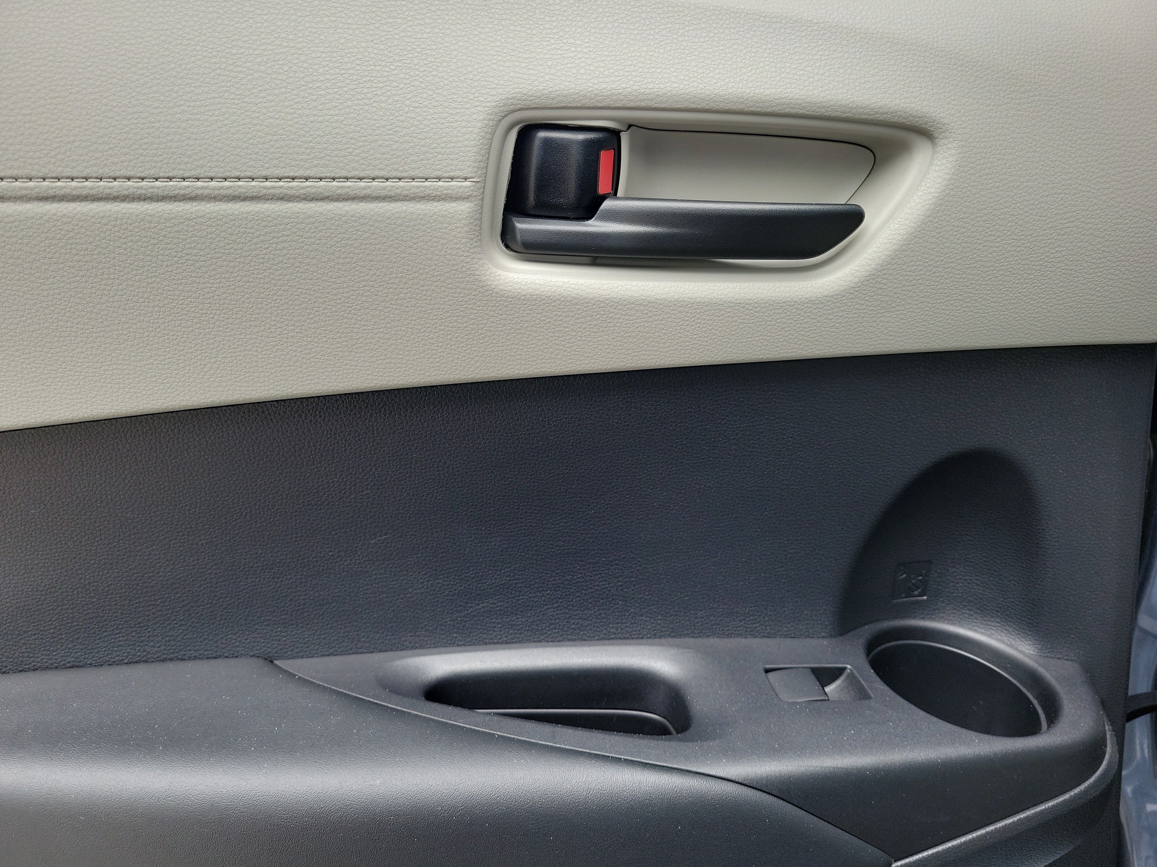 Used 2024 Toyota Corolla Cross L FWD image 21