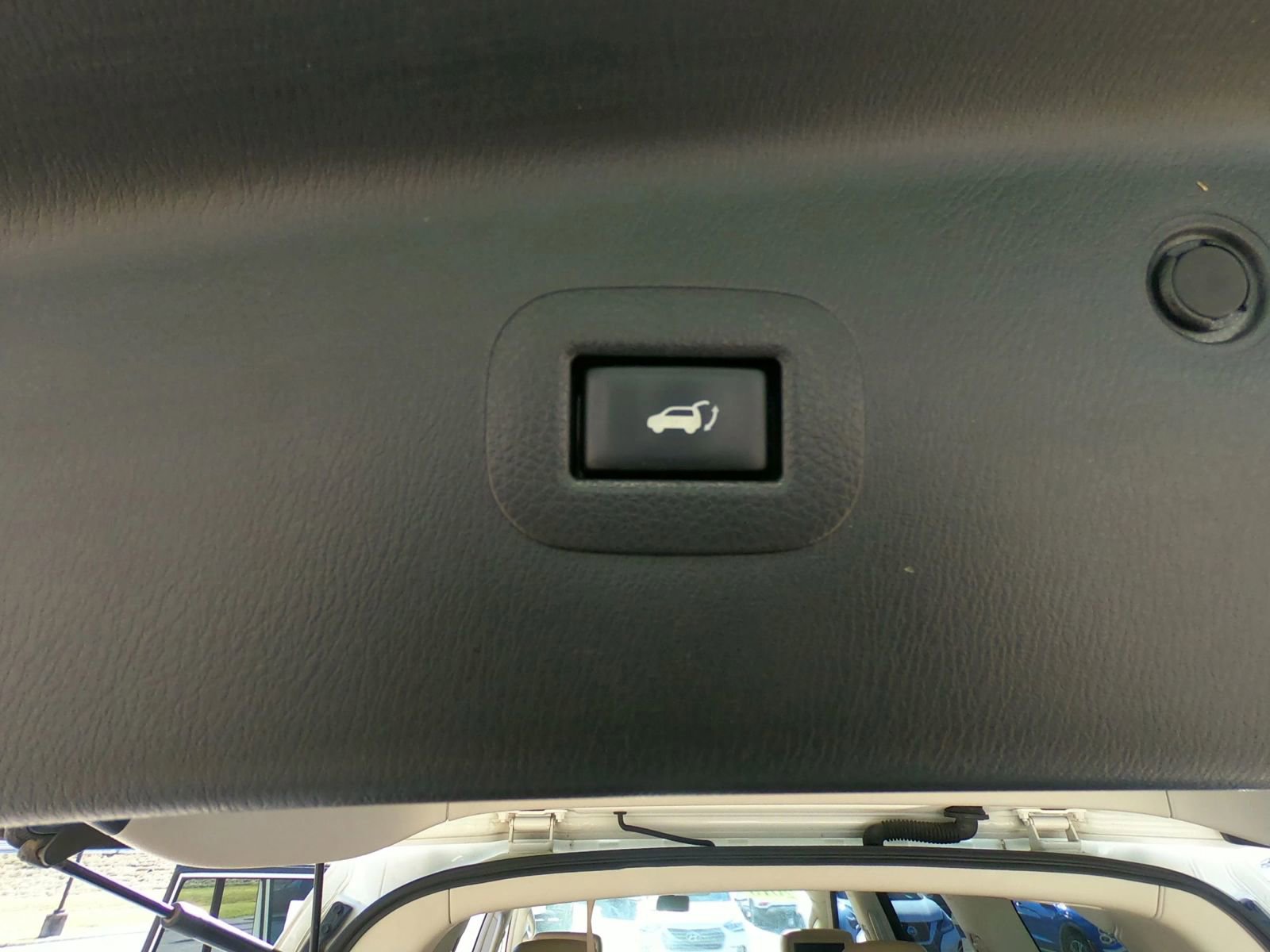 Used 2018 Nissan Armada Platinum w/ Captain Seat Package image 31