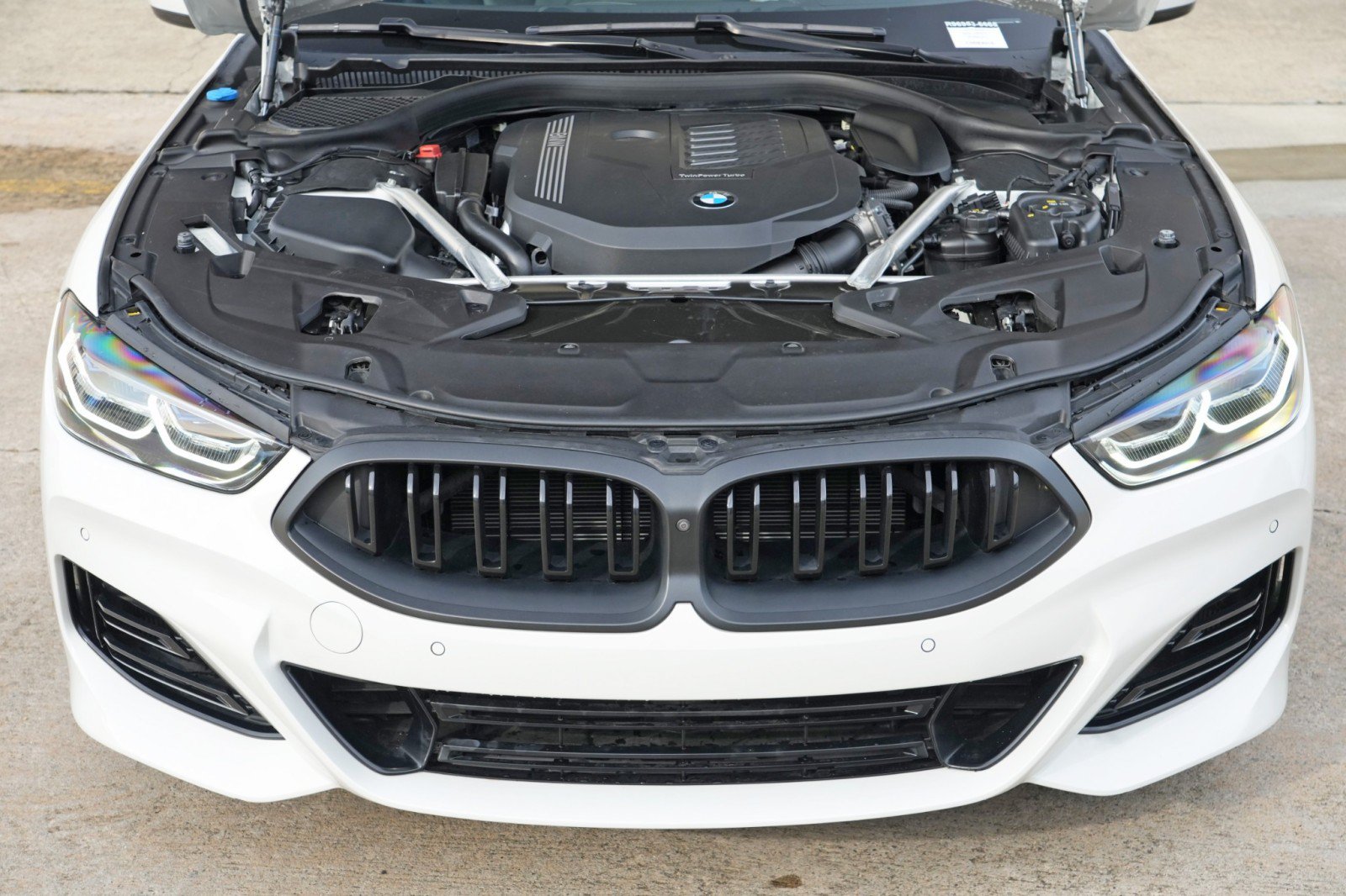 Used 2024 BMW 840i Coupe w/ M Sport Professional Package RWD image 8