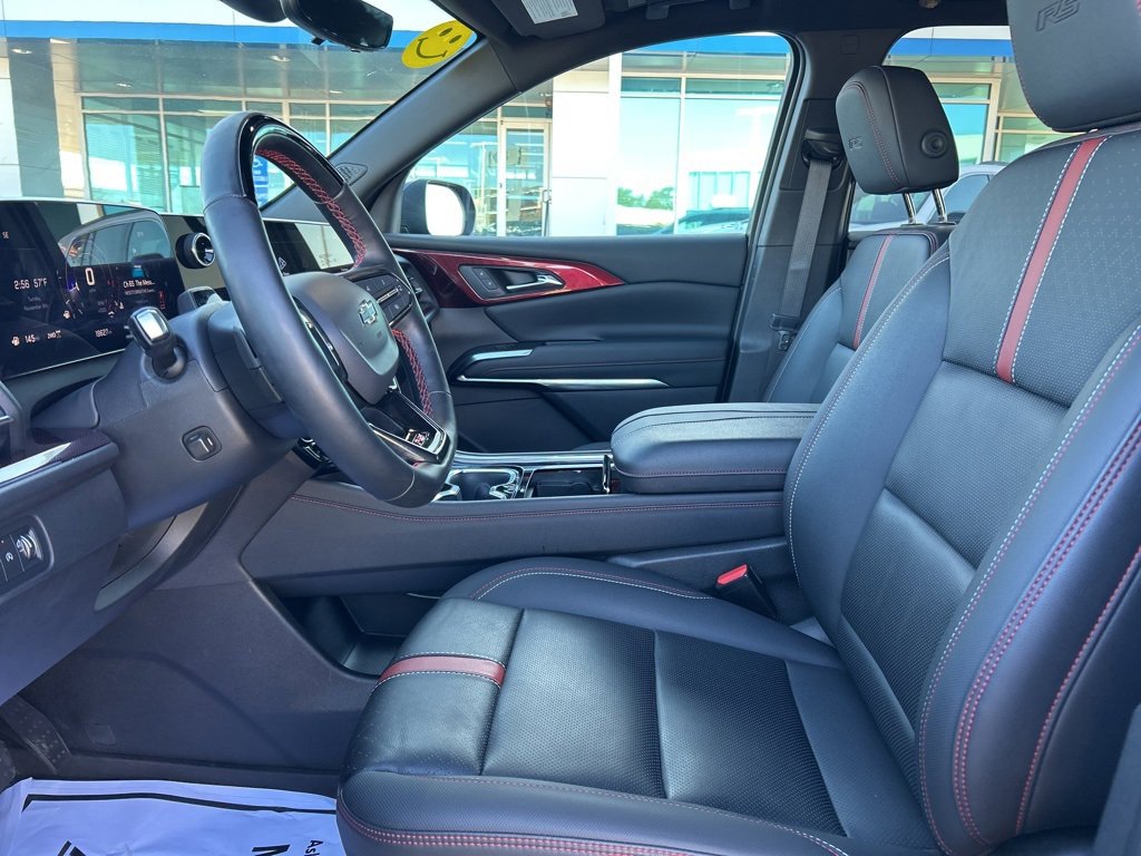 Used 2024 Chevrolet Traverse RS w/ LPO, Floor Liner Package image 16