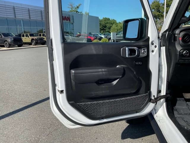 Used 2026 Jeep Gladiator Rubicon AWD/4WD image 9