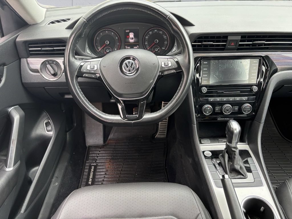 Used 2020 Volkswagen Passat 2.0T R-Line FWD image 15