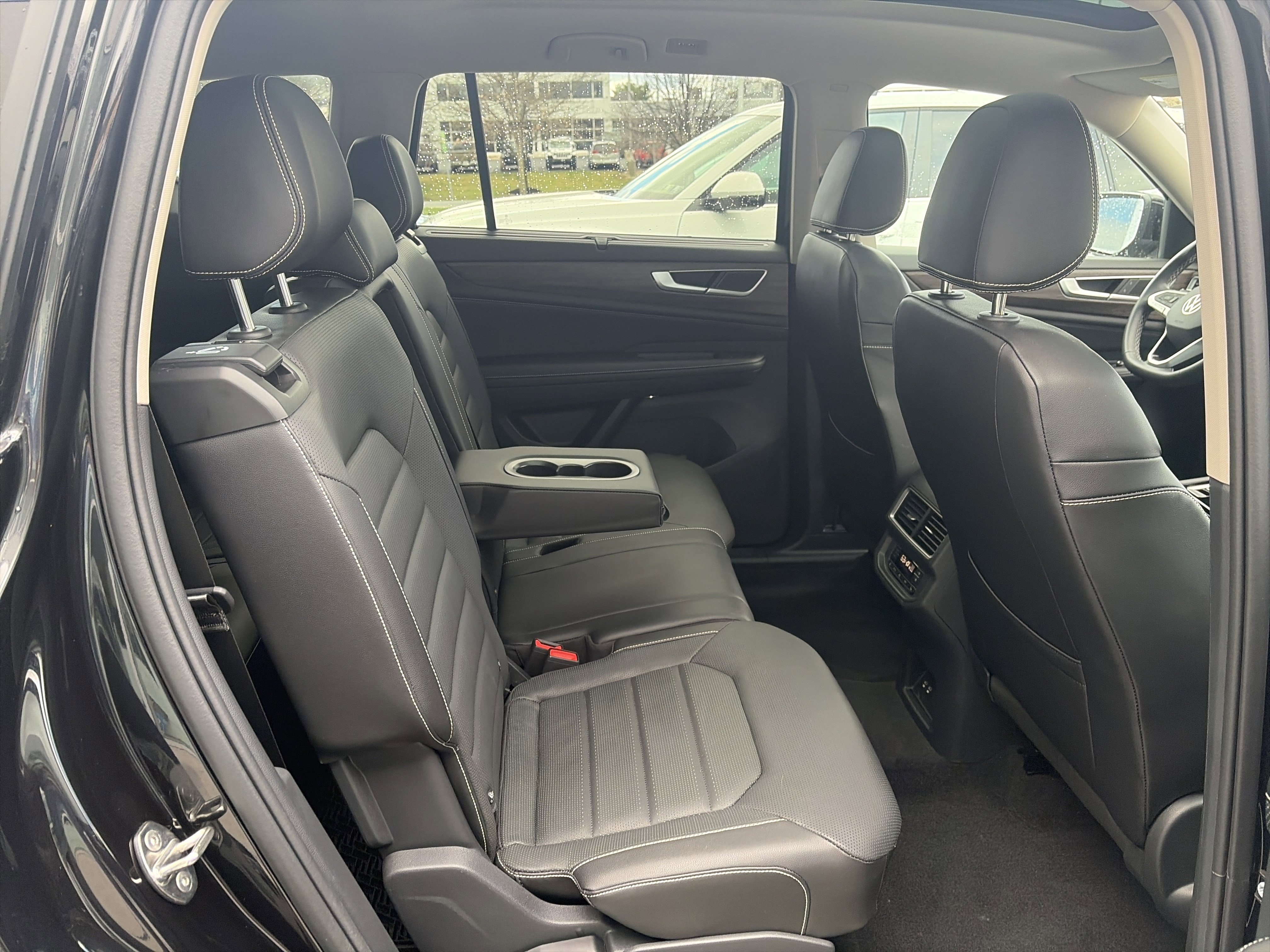 Used 2024 Volkswagen Atlas SEL image 36