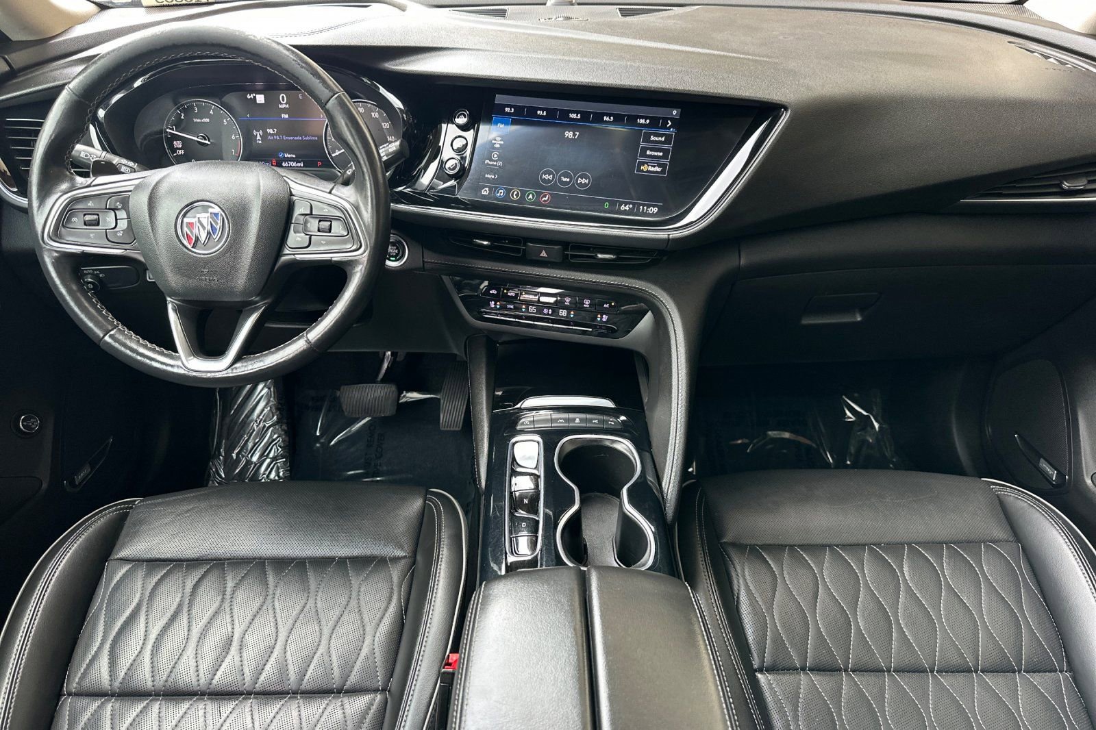 Certified 2022 Buick Envision Avenir w/ Technology Package II image 16