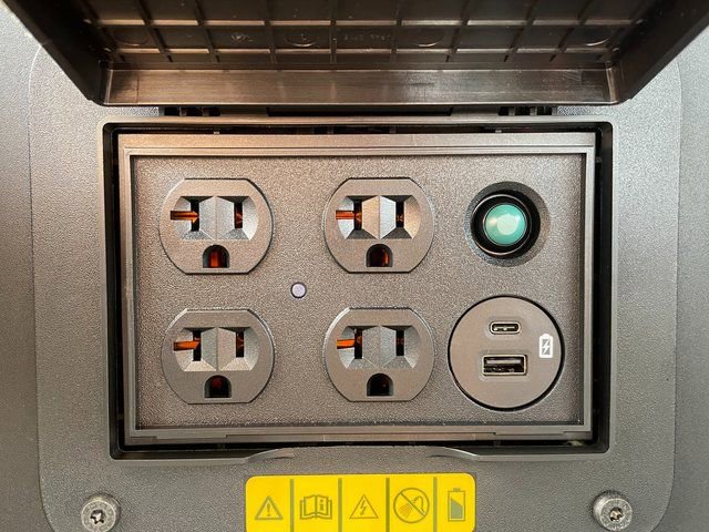 New 2025 Ford F150 Lightning Flash image 38