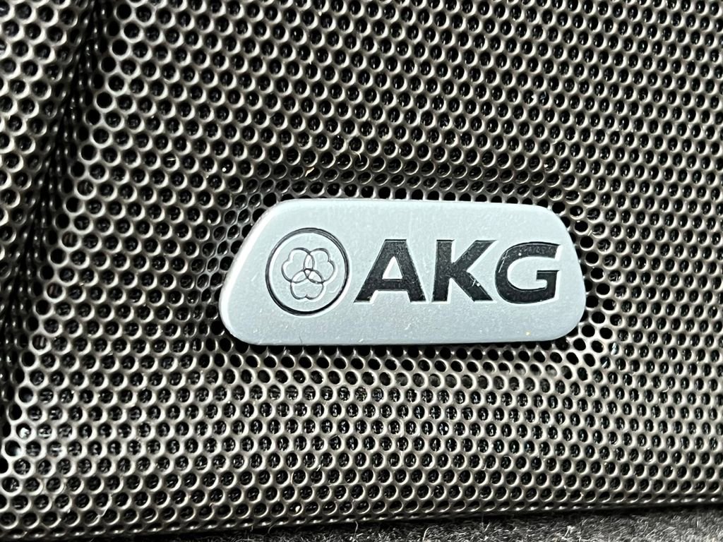 Used 2021 Cadillac Escalade Premium Luxury w/ Driver Assist Tech Package image 41