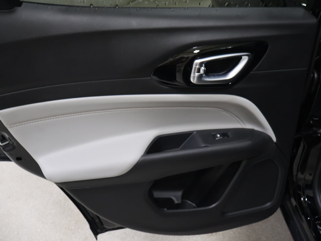 New 2026 Jeep Compass Limited AWD/4WD image 12