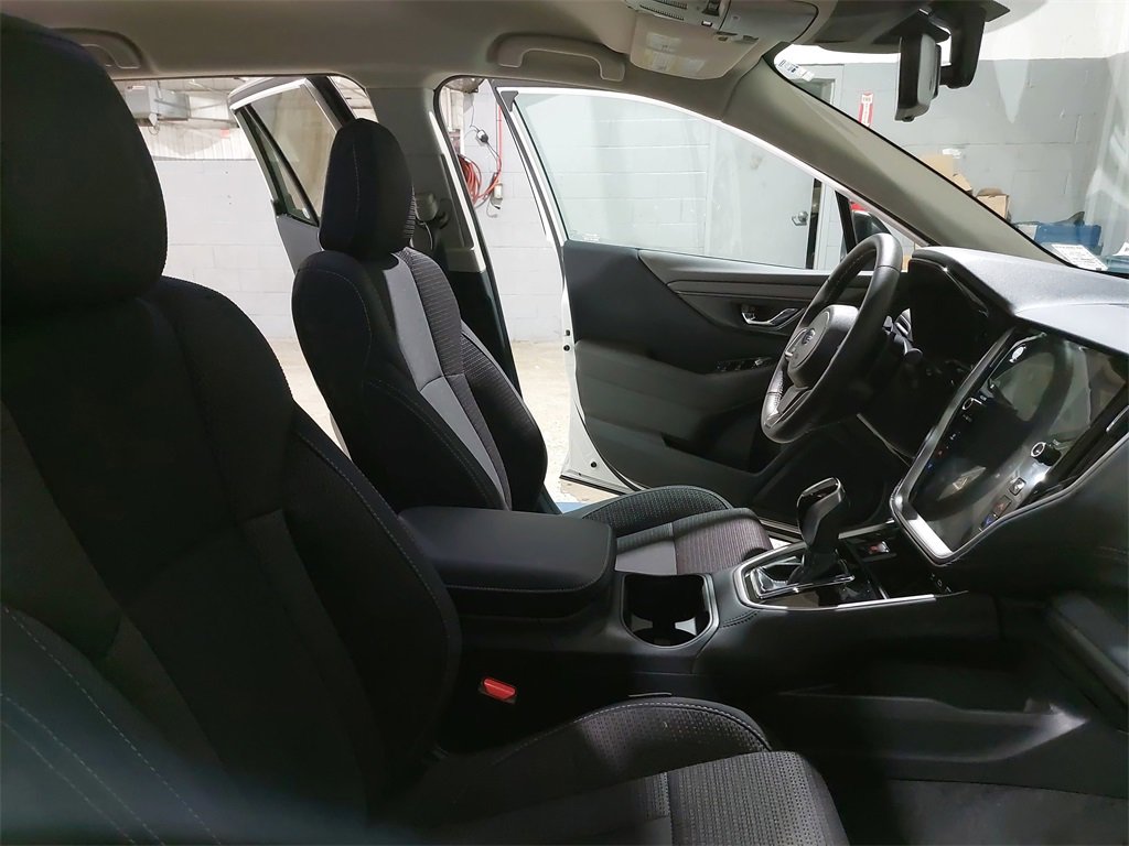 Used 2025 Subaru Outback Premium w/ Popular Package #1A image 10