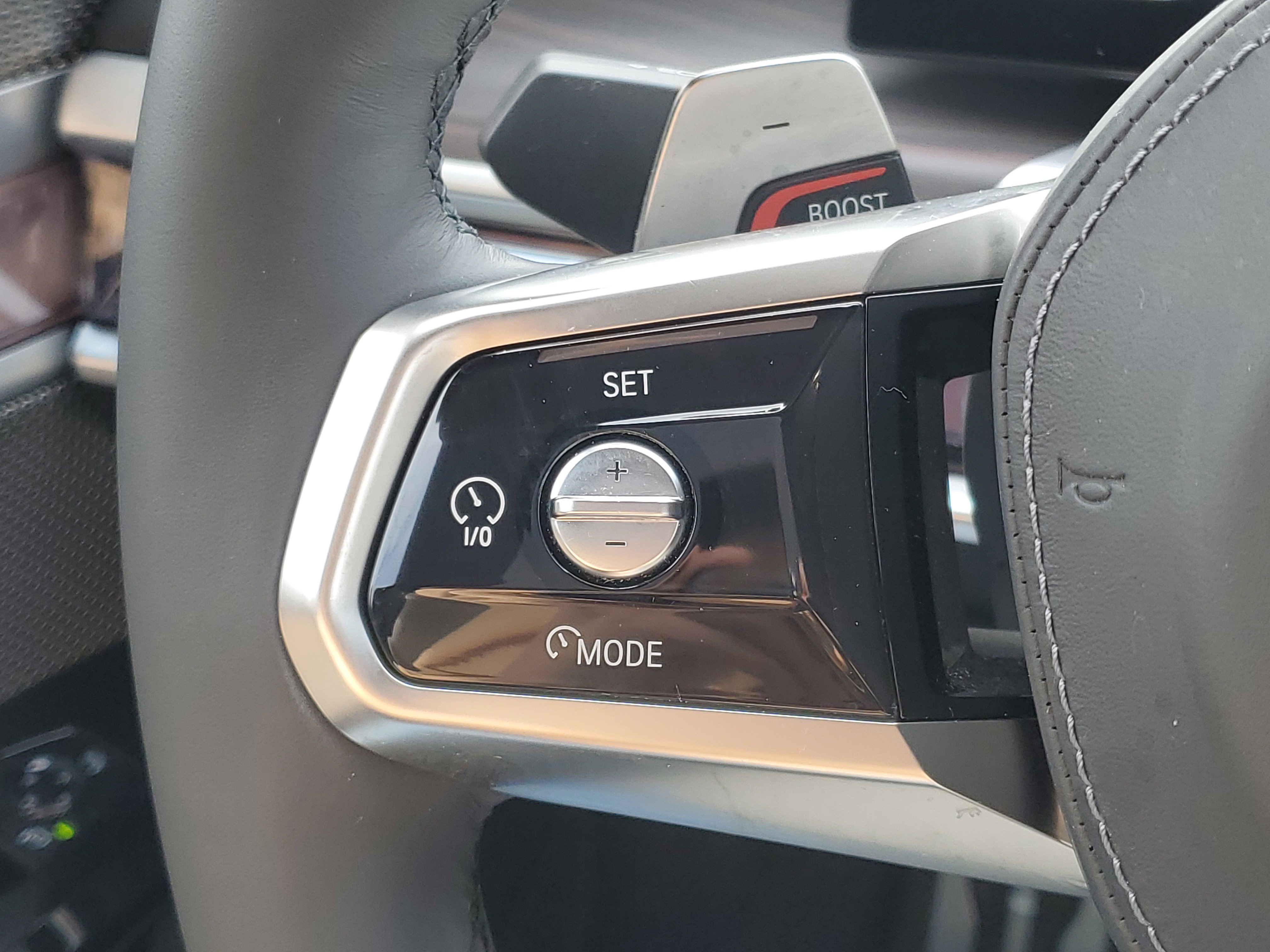 Certified 2023 BMW 760i xDrive w/ Executive Package image 11