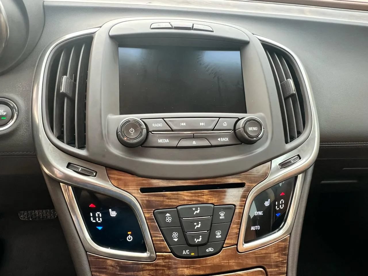 Used 2014 Buick LaCrosse Leather w/ Driver Confidence Package FWD image 13